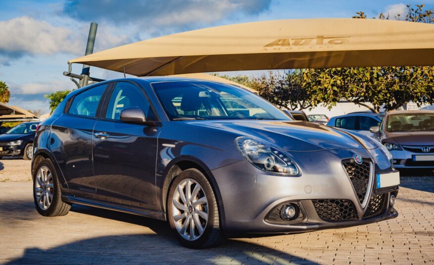 Alfa Romeu Giulietta Automático